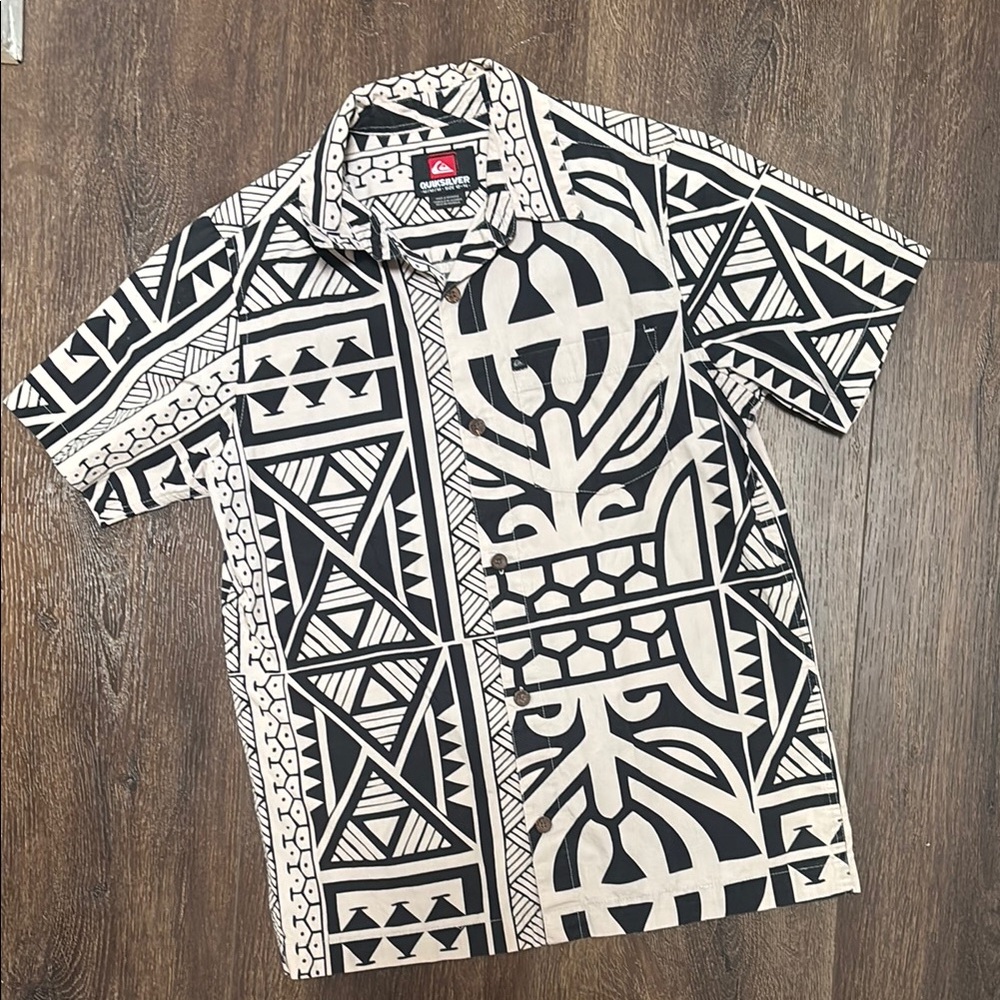 Quiksilver Black and White Geometric Shirt
